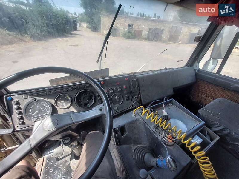 Самосвал МАЗ 551605 2006 в Николаеве