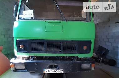 Самосвал МАЗ 5516 1992 в 