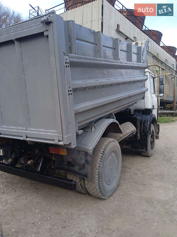 Самосвал МАЗ 555102 2002 в Вольногорске