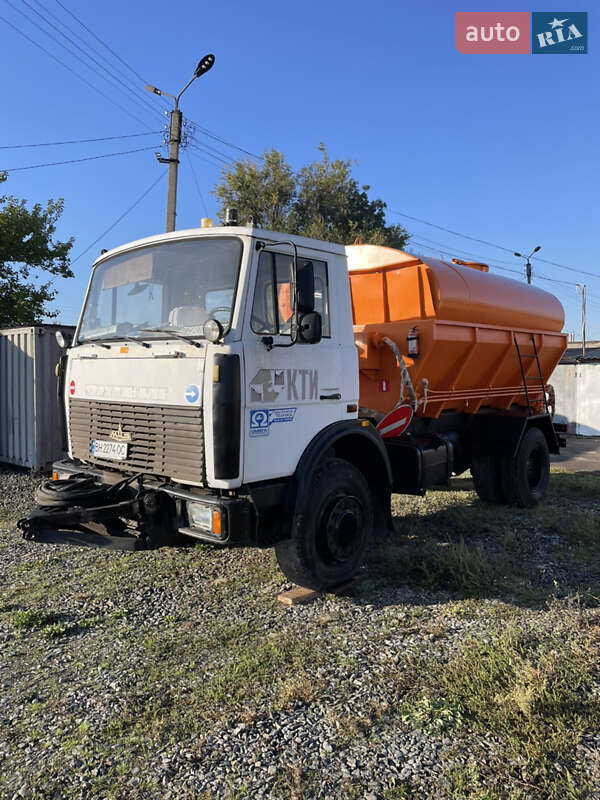 Пескоразбрасывающая машина МАЗ 5571 2009 в Одессе