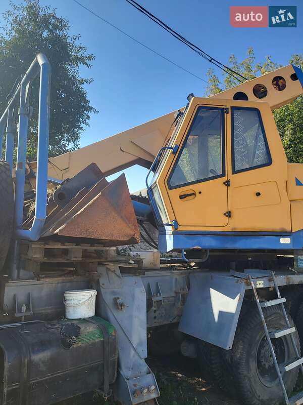 Экскаватор погрузчик МАЗ 6303 2007 в Виннице