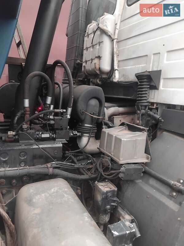 Самосвал МАЗ 6516V8 2011 в Ивано-Франковске