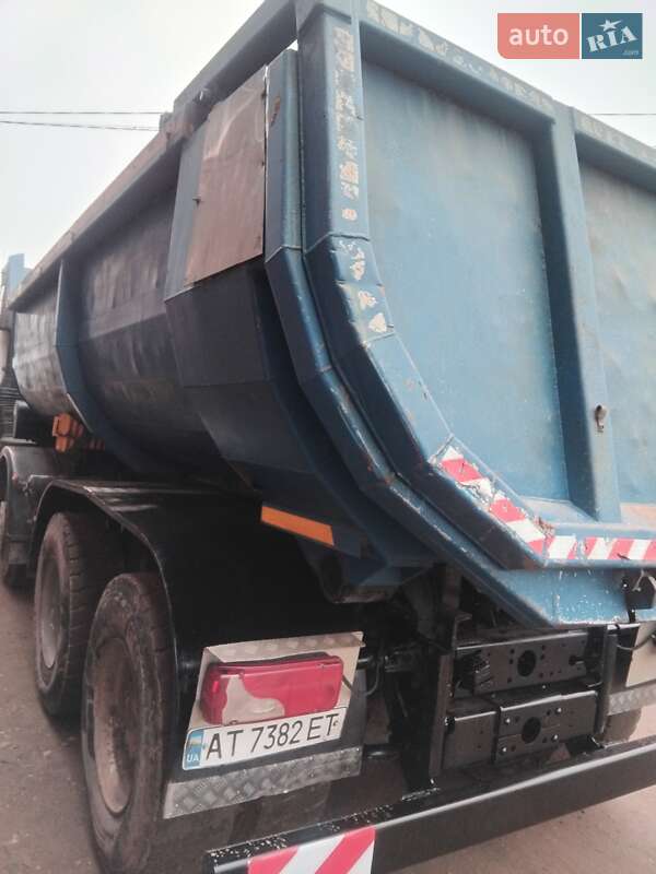 Самосвал МАЗ 6516V8 2011 в Ивано-Франковске