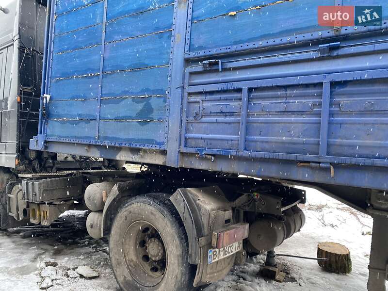 Бортовой полуприцеп МАЗ 938660 1992 в Гадяче