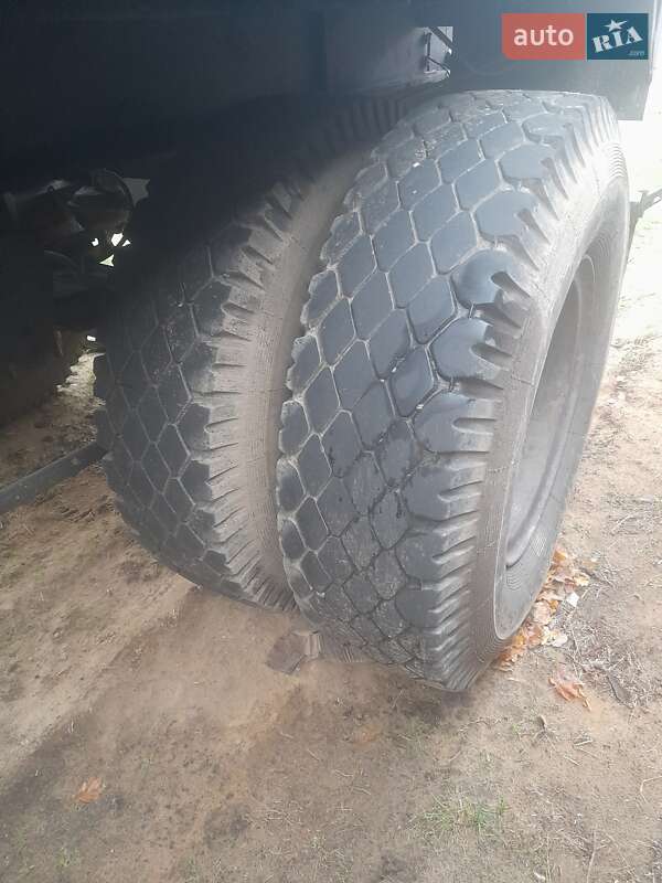 Бортовой полуприцеп МАЗ 938660 1998 в Каневе