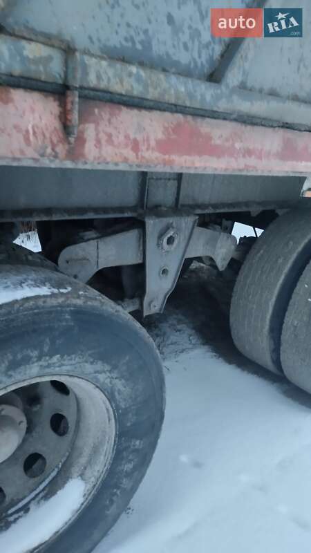 Зерновоз - полуприцеп МАЗ 938662 2004 в Краснокутске