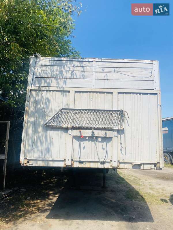 Зерновоз - полуприцеп МАЗ 938662 2002 в Гайсине