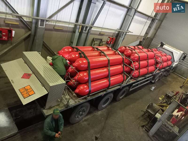 Газовоз МАЗ 93892 2006 в 