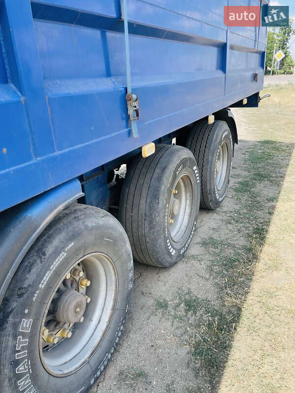 Зерновоз - полуприцеп МАЗ 975800 2006 в Бобринце