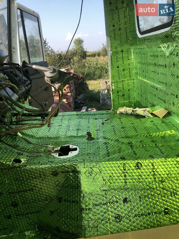 Самосвал МАЗ МАЗ 2008 в Львове