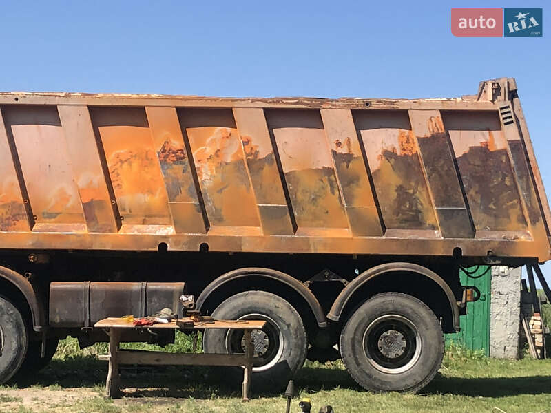 Самосвал МАЗ МАЗ 2008 в Львове