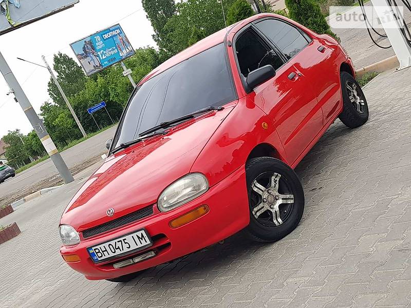 Седан Mazda 121 1994 в Одессе
