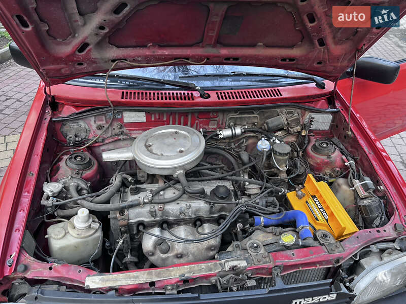 Хэтчбек Mazda 121 1988 в Запорожье