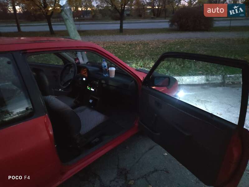 Хэтчбек Mazda 121 1988 в Запорожье фото 13 Хэтчбек Mazda 121 1988 в Запорожье