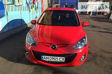 Седан Mazda 2 2012 в Києві