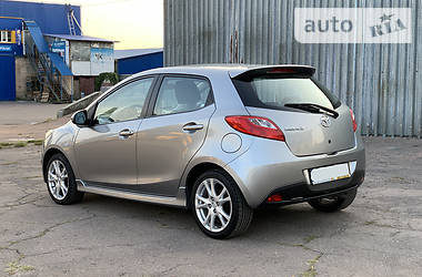 Хэтчбек Mazda 2 2010 в Житомире