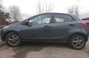 Хетчбек Mazda 2 2010 в Полтаві