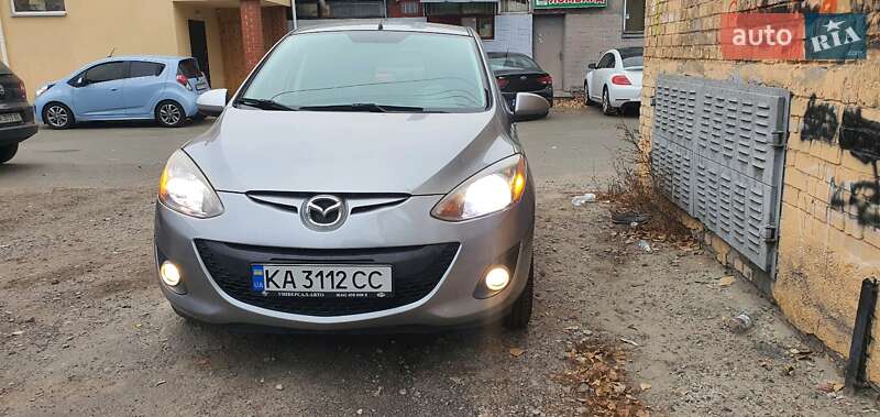 Mazda 2 2013