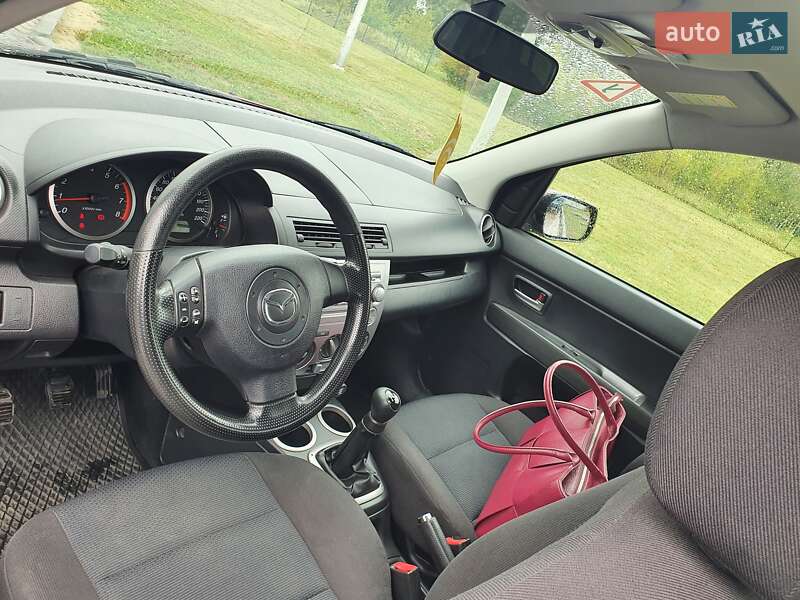 Хетчбек Mazda 2 2006 в Івано-Франківську