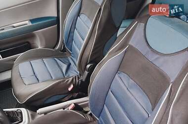 Хетчбек Mazda 2 2004 в Києві фото 9 Хетчбек Mazda 2 2004 в Києві