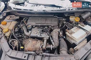 Хэтчбек Mazda 2 2004 в Киеве