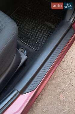Хэтчбек Mazda 2 2007 в Коростене