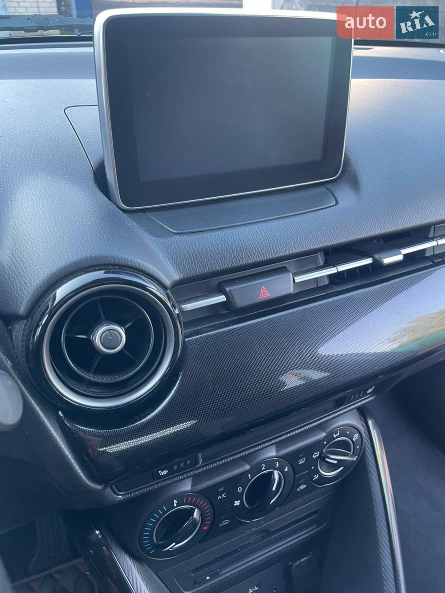 2016 Mazda 2 - мініатюра 7