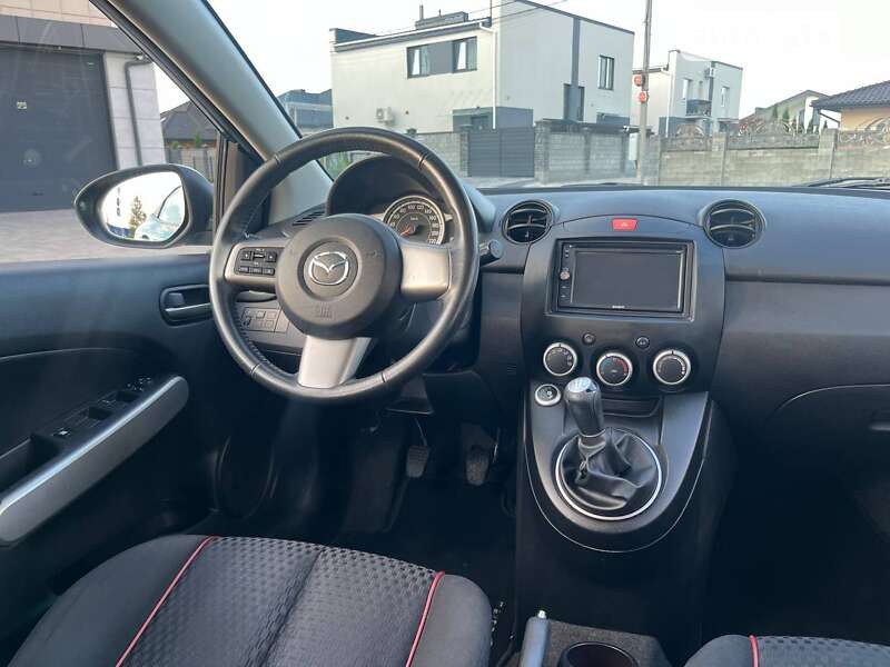 Хэтчбек Mazda 2 2011 в Ровно фото 24 Хэтчбек Mazda 2 2011 в Ровно