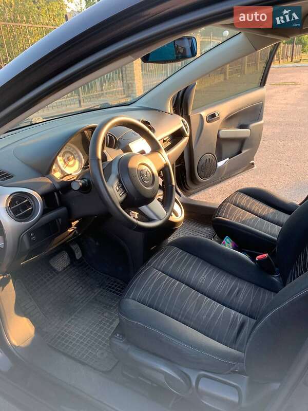 Хетчбек Mazda 2 2008 в Дніпрі