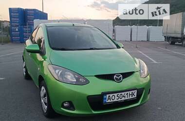 Хэтчбек Mazda 2 2007 в Мукачево