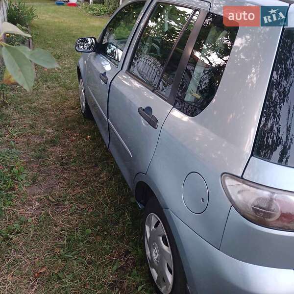 Хэтчбек Mazda 2 2006 в Ровно
