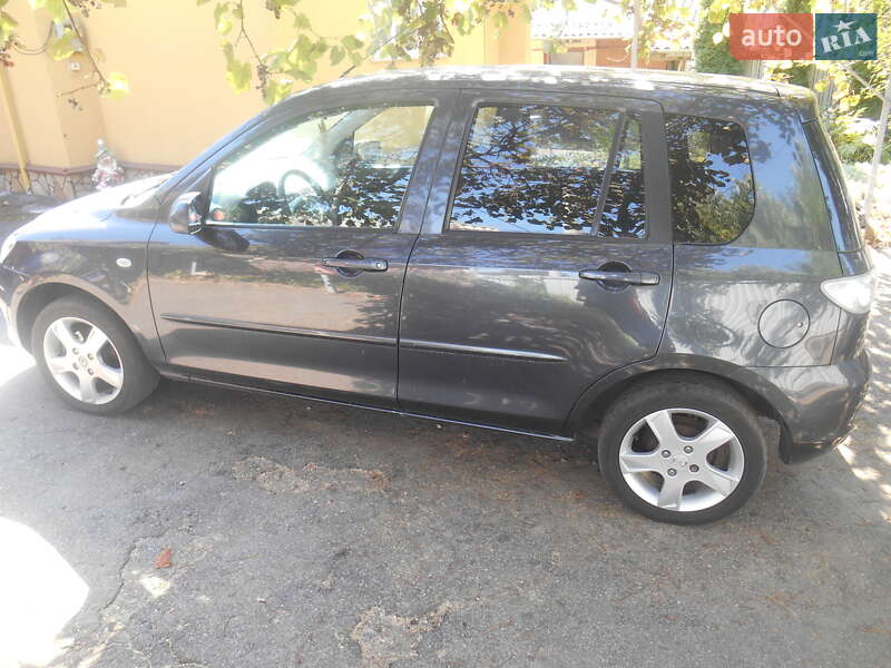 Хетчбек Mazda 2 2006 в Калинівці