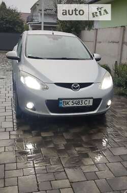 Хэтчбек Mazda 2 2008 в Ровно