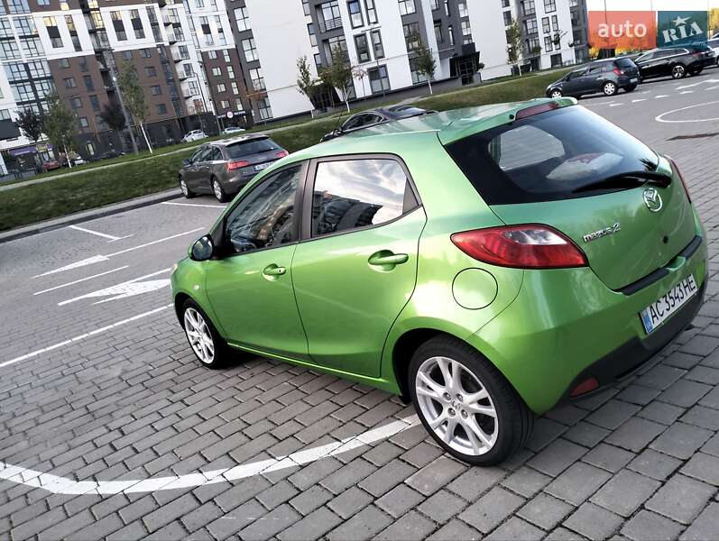 Хетчбек Mazda 2 2008 в Луцьку