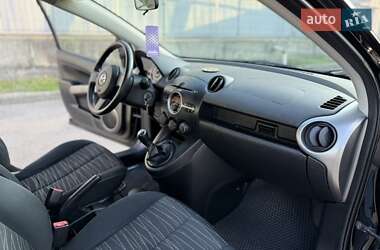 Хэтчбек Mazda 2 2008 в Днепре