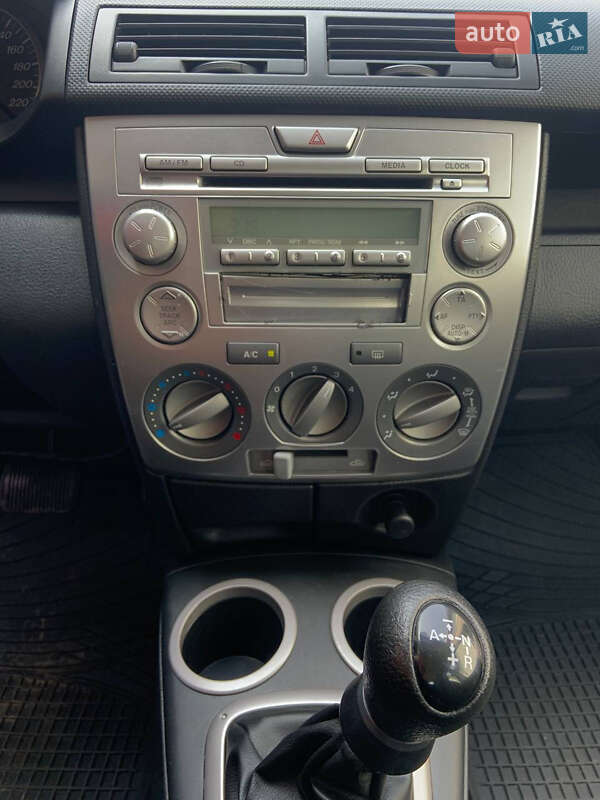 Хэтчбек Mazda 2 2006 в Коломые
