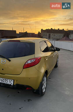 Хетчбек Mazda 2 2008 в Мукачевому