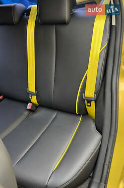 Хетчбек Mazda 2 2008 в Мукачевому