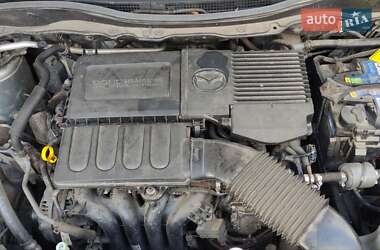 Хэтчбек Mazda 2 2009 в 