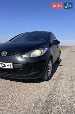 Хэтчбек Mazda 2 2007 в 