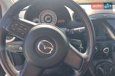 Хэтчбек Mazda 2 2007 в 