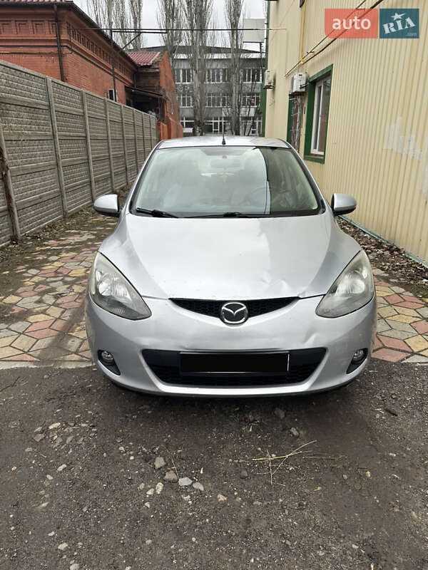 Mazda 2 2007