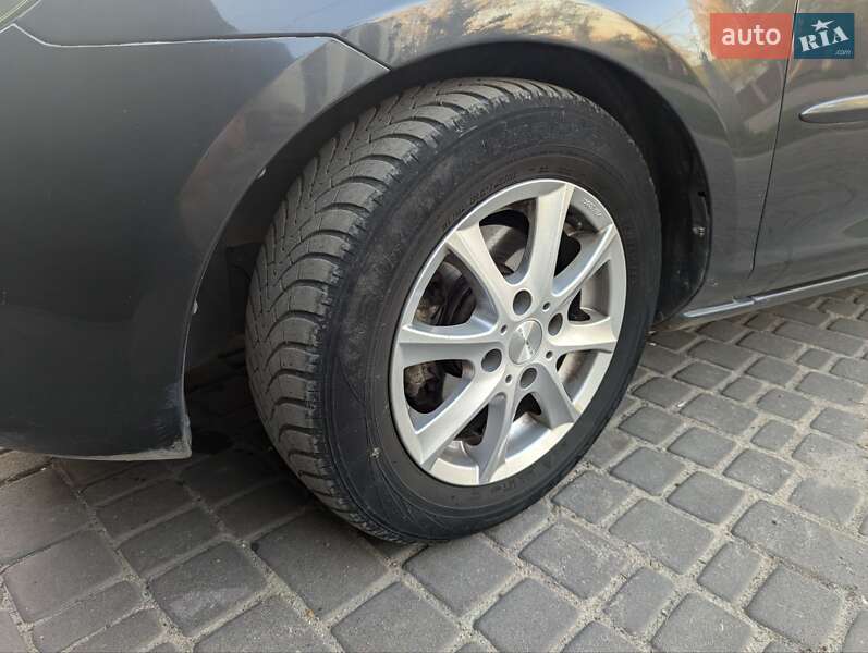 Хетчбек Mazda 2 2007 в Кам'янському