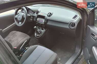 Хэтчбек Mazda 2 2011 в Виннице