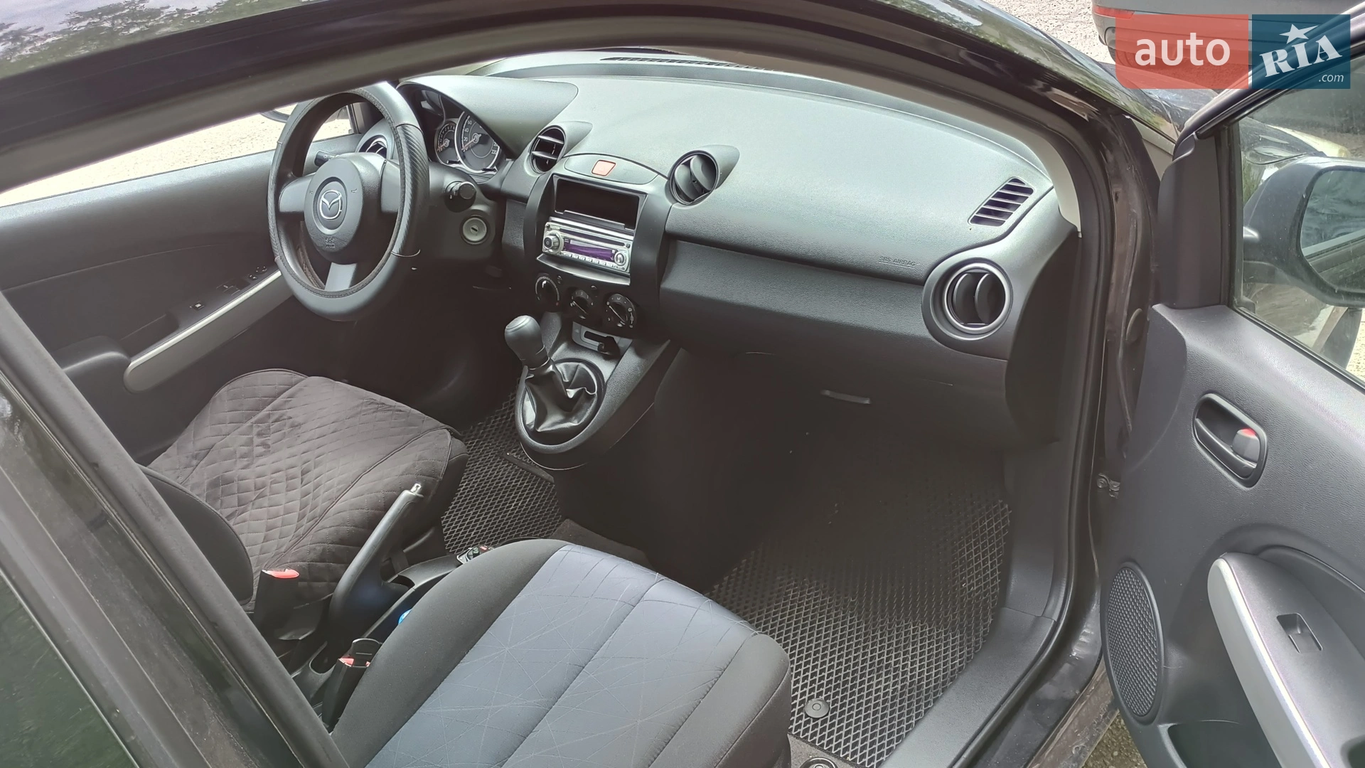 2011 Mazda 2 - мініатюра 2