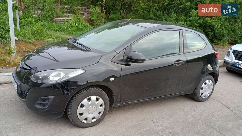 Хетчбек Mazda 2 2011 в Вінниці