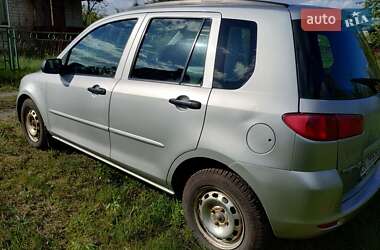 Хэтчбек Mazda 2 2004 в 