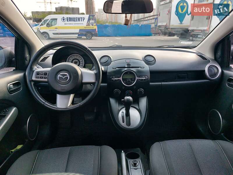 Хетчбек Mazda 2 2009 в Києві