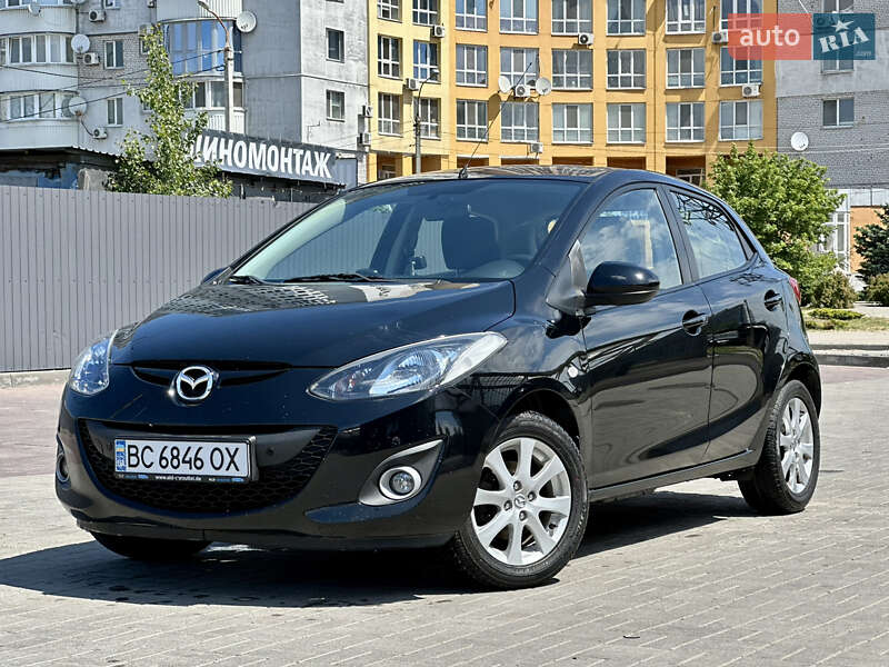 Хэтчбек Mazda 2 2011 в Днепре