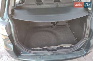 Хэтчбек Mazda 2 2006 в 